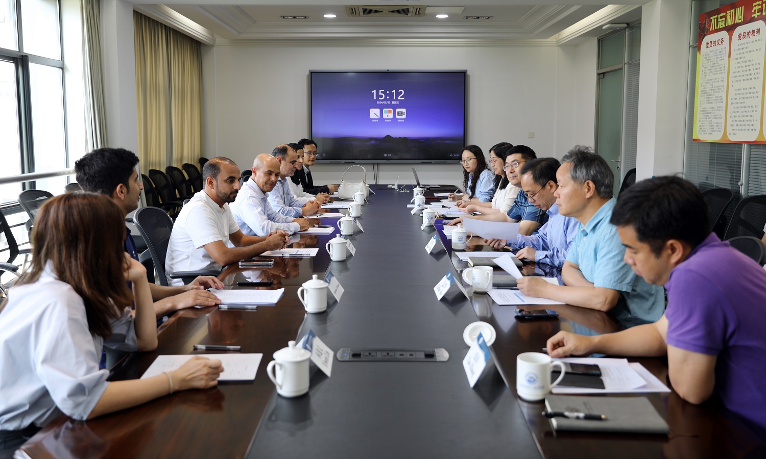 A delegation from the National Survey Authority of Oman visited the SIO